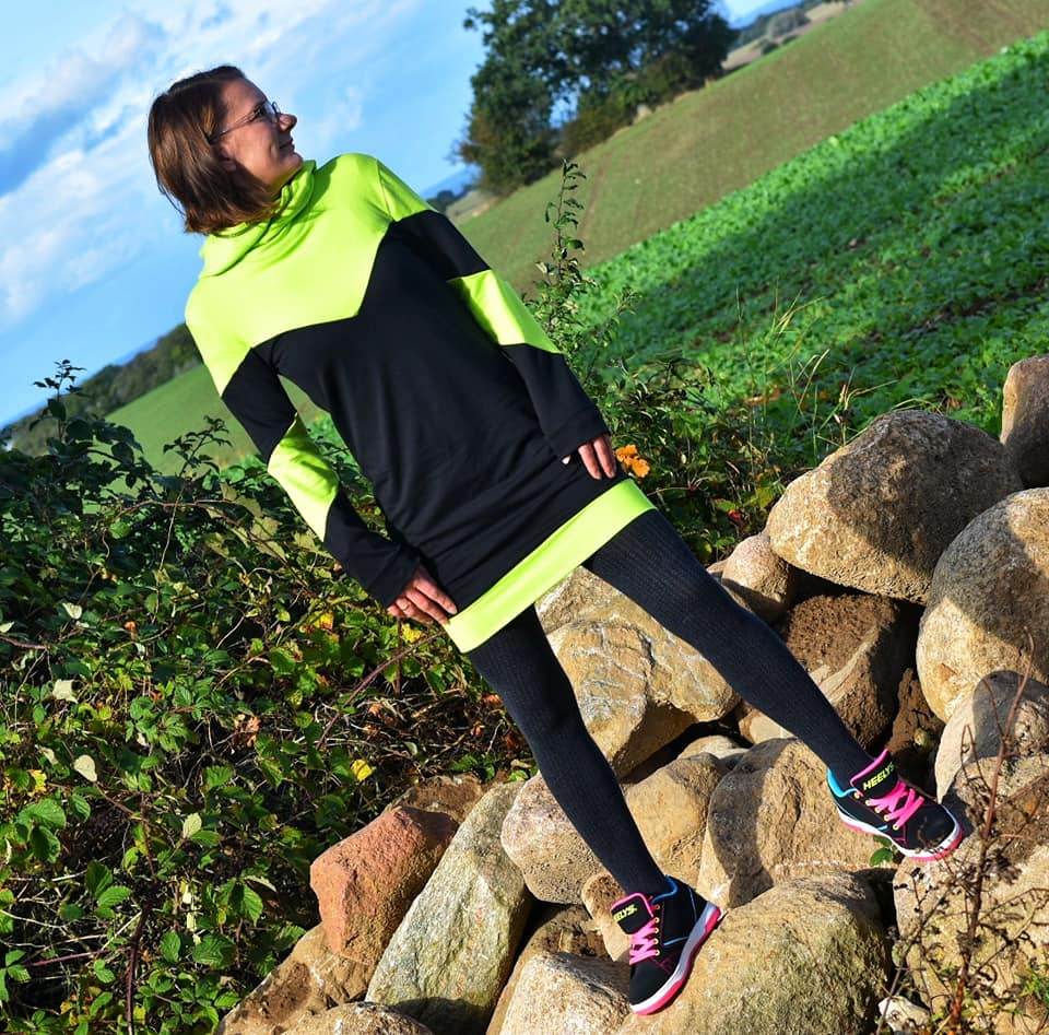 Hoodie Anneke Größe 32-54 inkl. Beamerdatei - Sewando