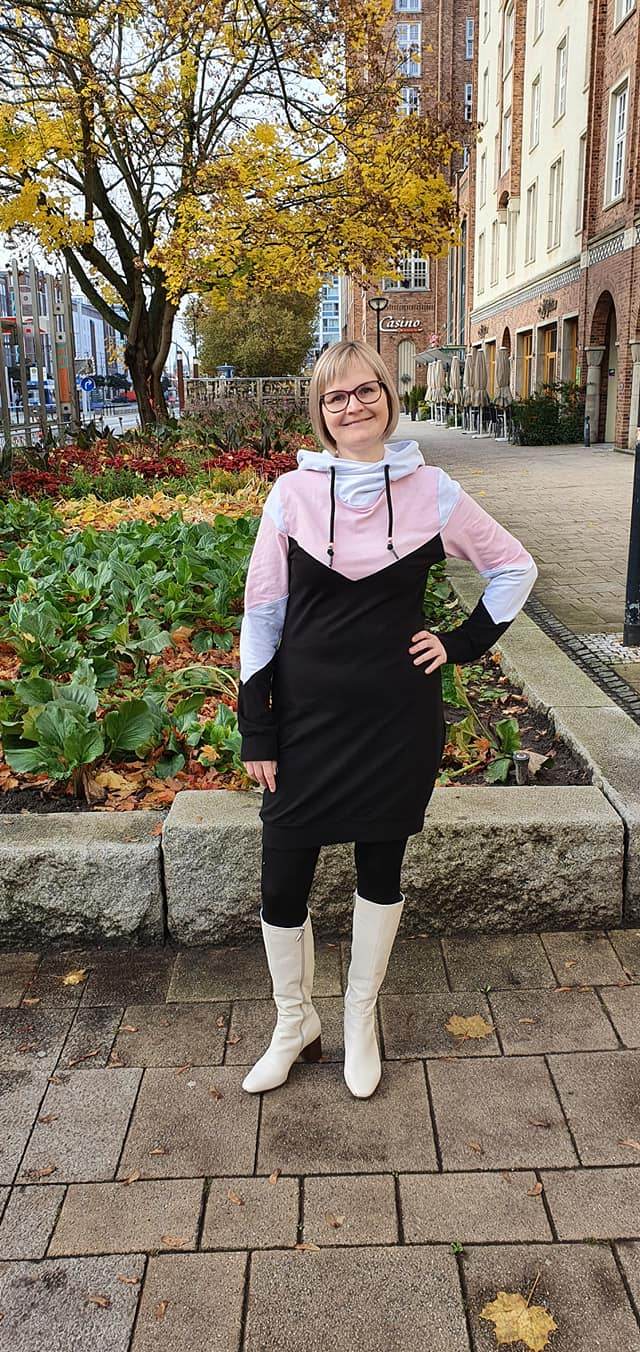 Hoodie Anneke Größe 32-54 inkl. Beamerdatei - Sewando