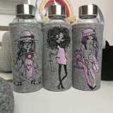 Mädchen auf Schaukel Stickdatei, zartes Doodle-Motiv mit verträumter Schaukelszene für deine Stickmaschine - Sewando