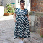 Schnittmuster und Ebook Kleid Amy Rose, Gr. 32-50 - Sewando
