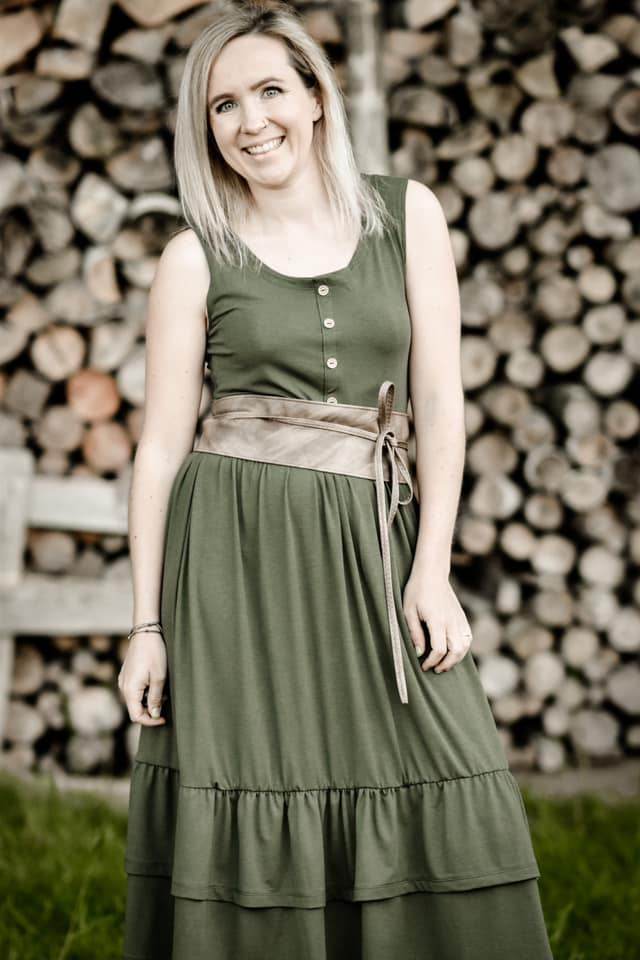 Schnittmuster und Ebook Kleid Amy Rose, Gr. 32-50 - Sewando