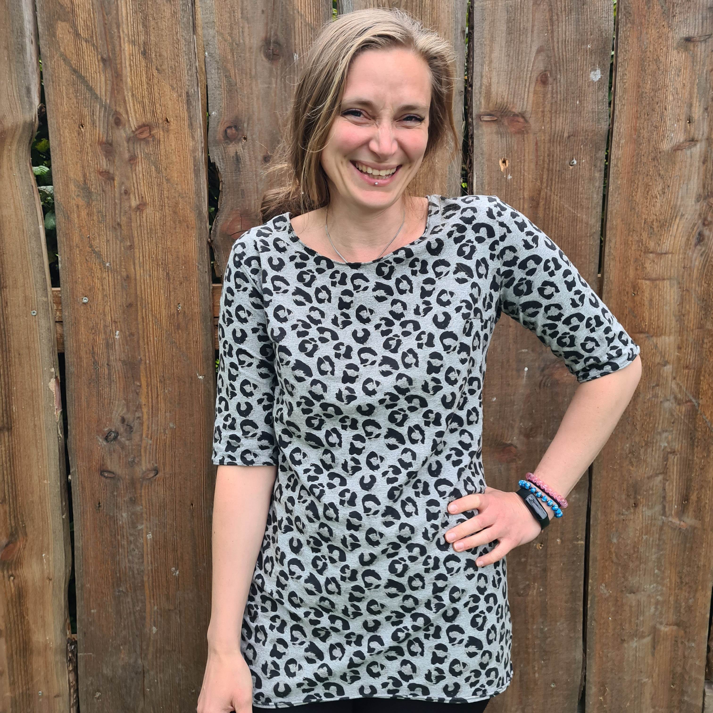 Basic Shirt + Kleid „Bjarka“ - 32-64 - EBook und Nähanleitung - Sewando