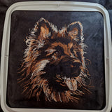 Stickdatei Schäferhund Welpe "Heike" - realistisch - FÜR DUNKLE STOFFE