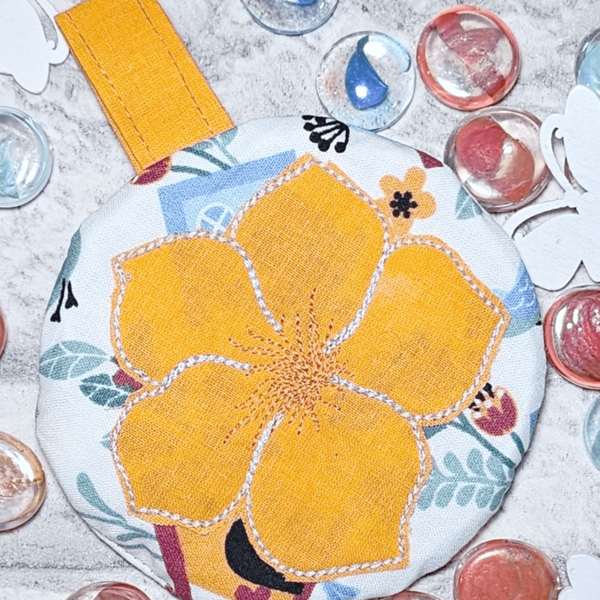 Stickdatei Tasche 10x10 mit Blume, ITH Mini Zip Bag Flower 2 - Sewando