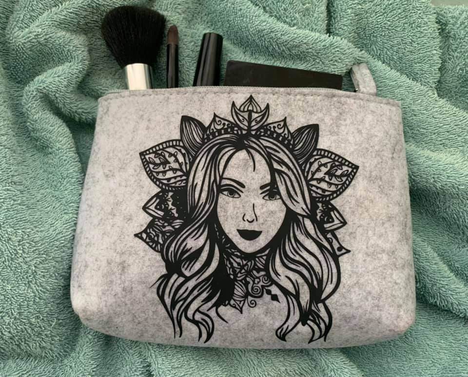 Foliendatei Mandala Style Frau - Sewando