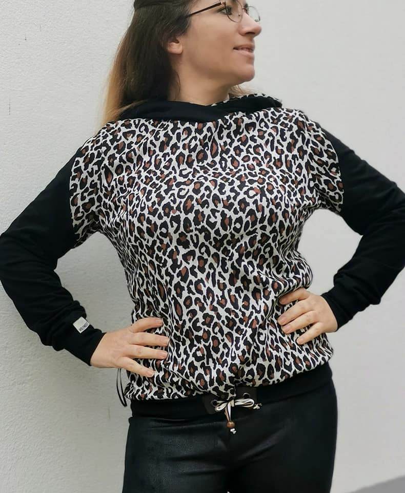 Hoodie(kleid) Leevke Gr. 32-52 inkl. Beamerdatei - Sewando
