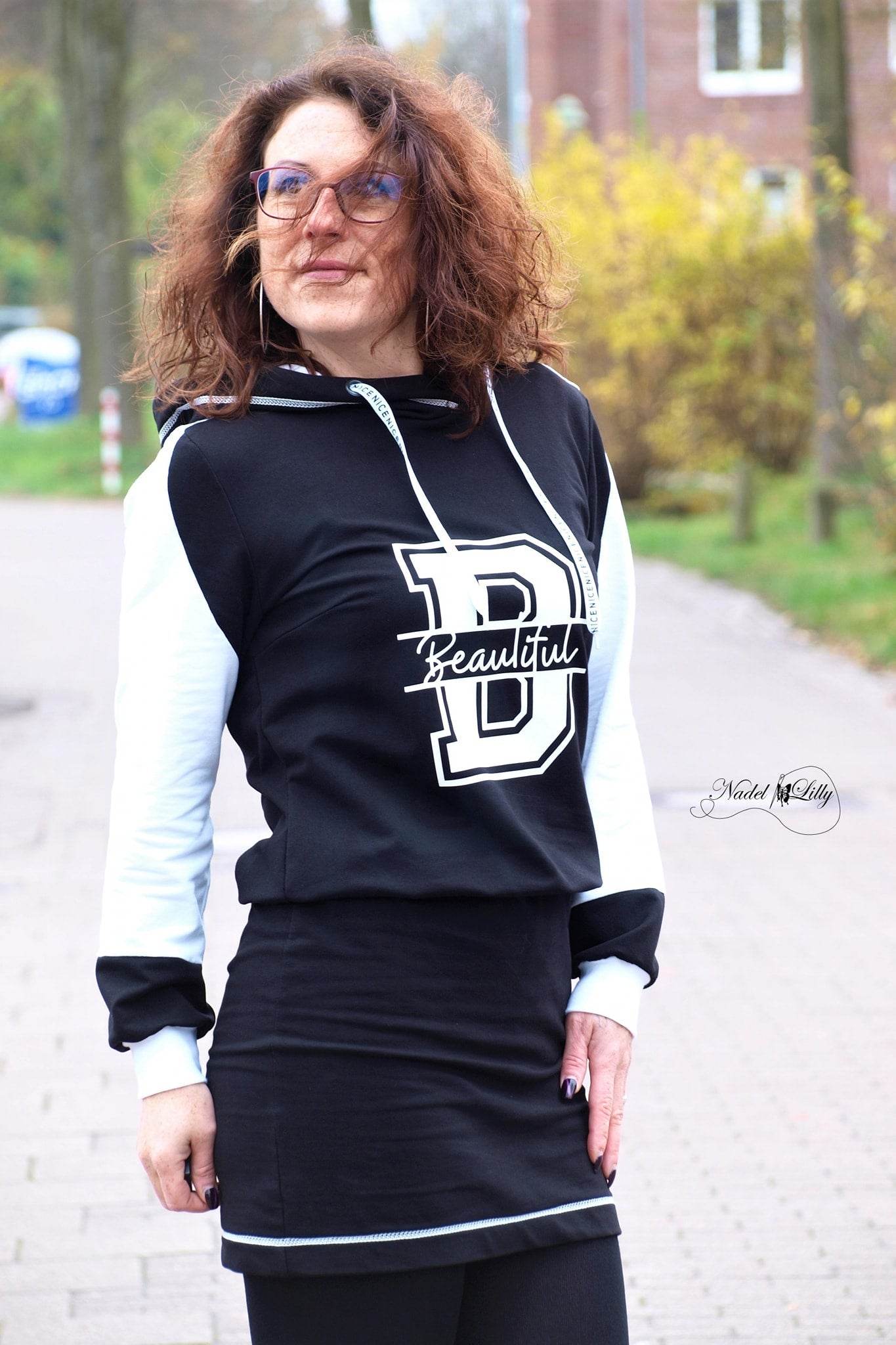 Hoodie(kleid) Leevke Gr. 32-52 inkl. Beamerdatei - Sewando