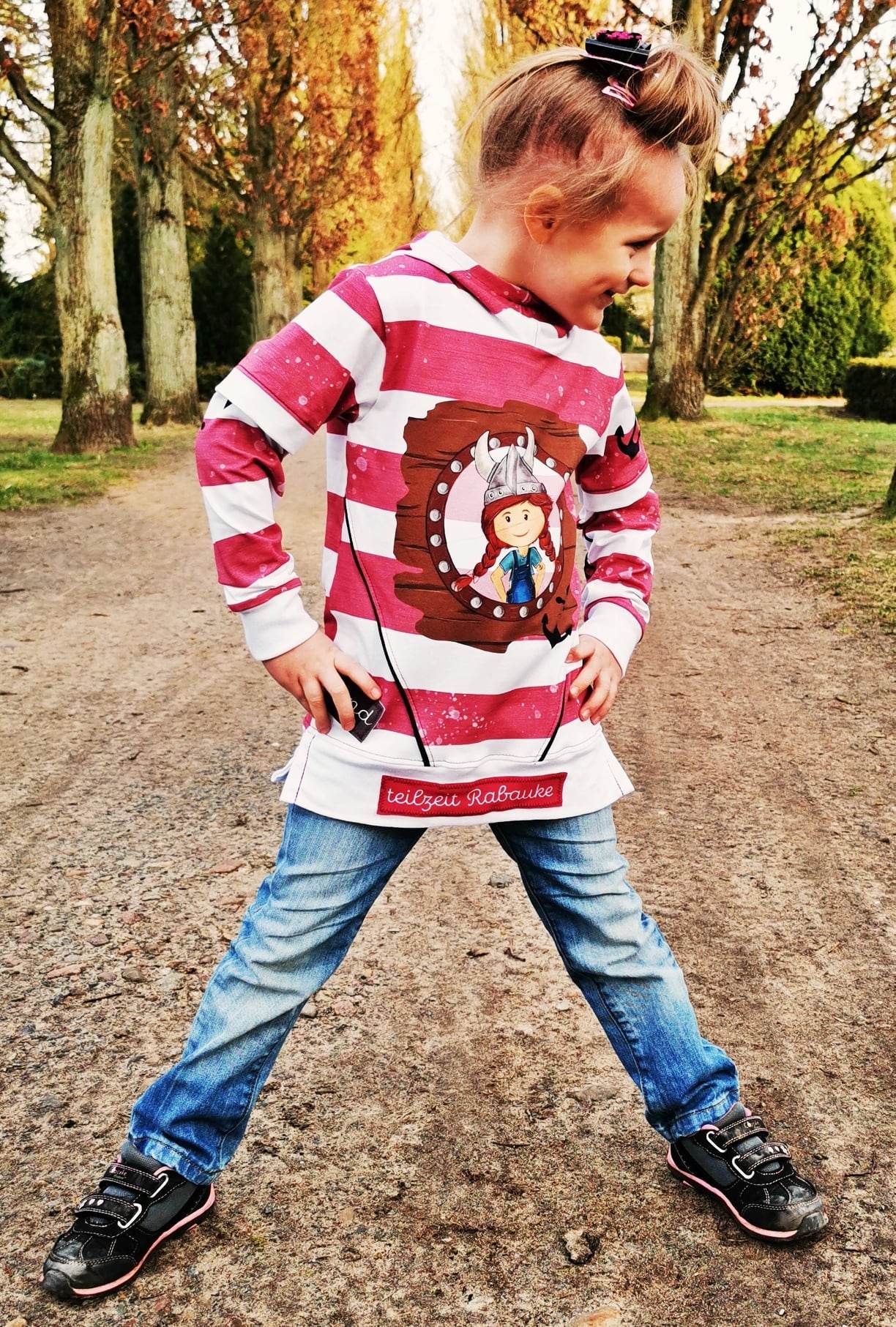 Hoodie Mini Mikael Größe 86-122 inkl. Beamerdatei - Sewando