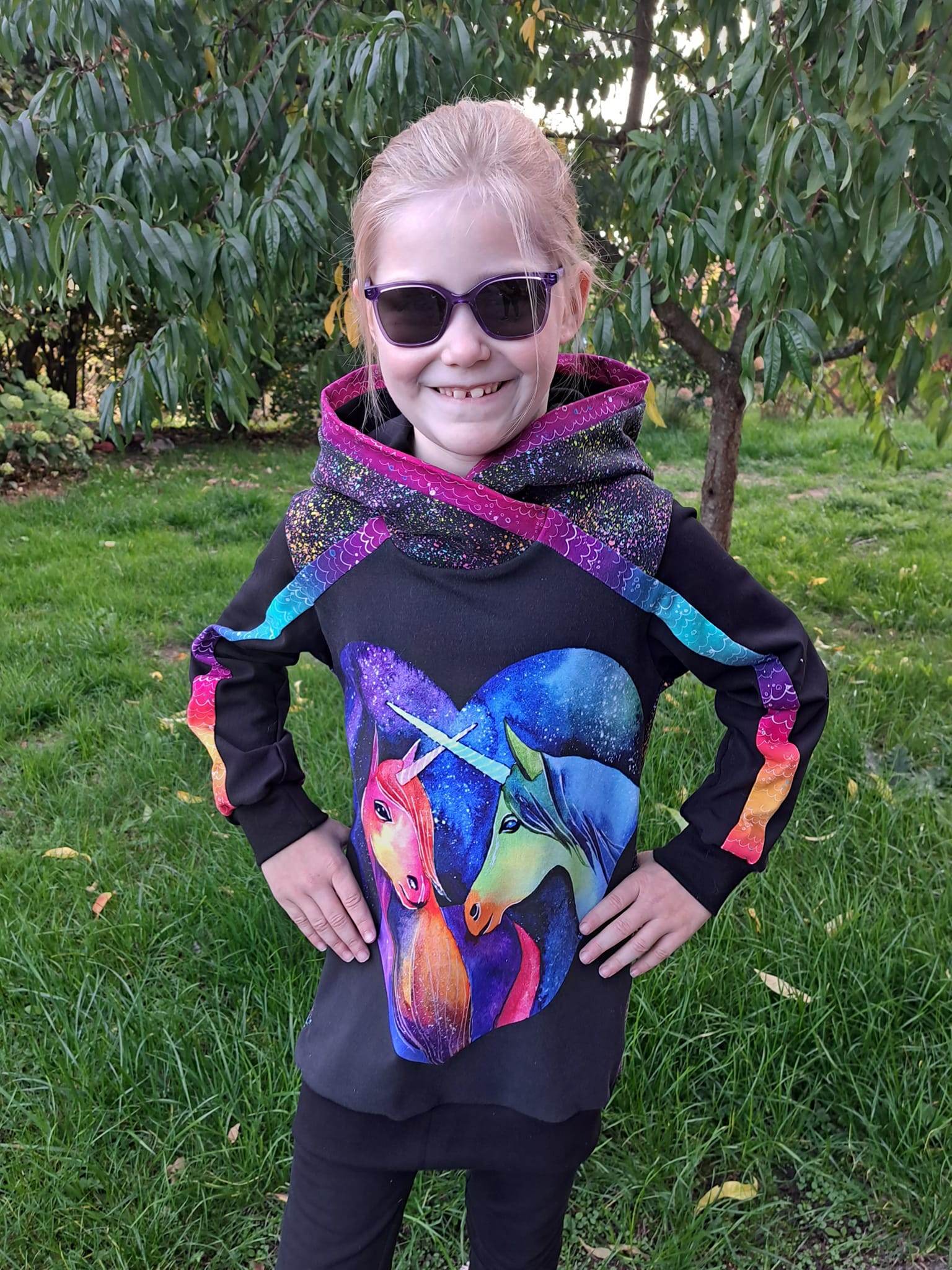 Hoodie Tammo/Tammi Junior Schnittmuster Gr. 122-164 - Sewando