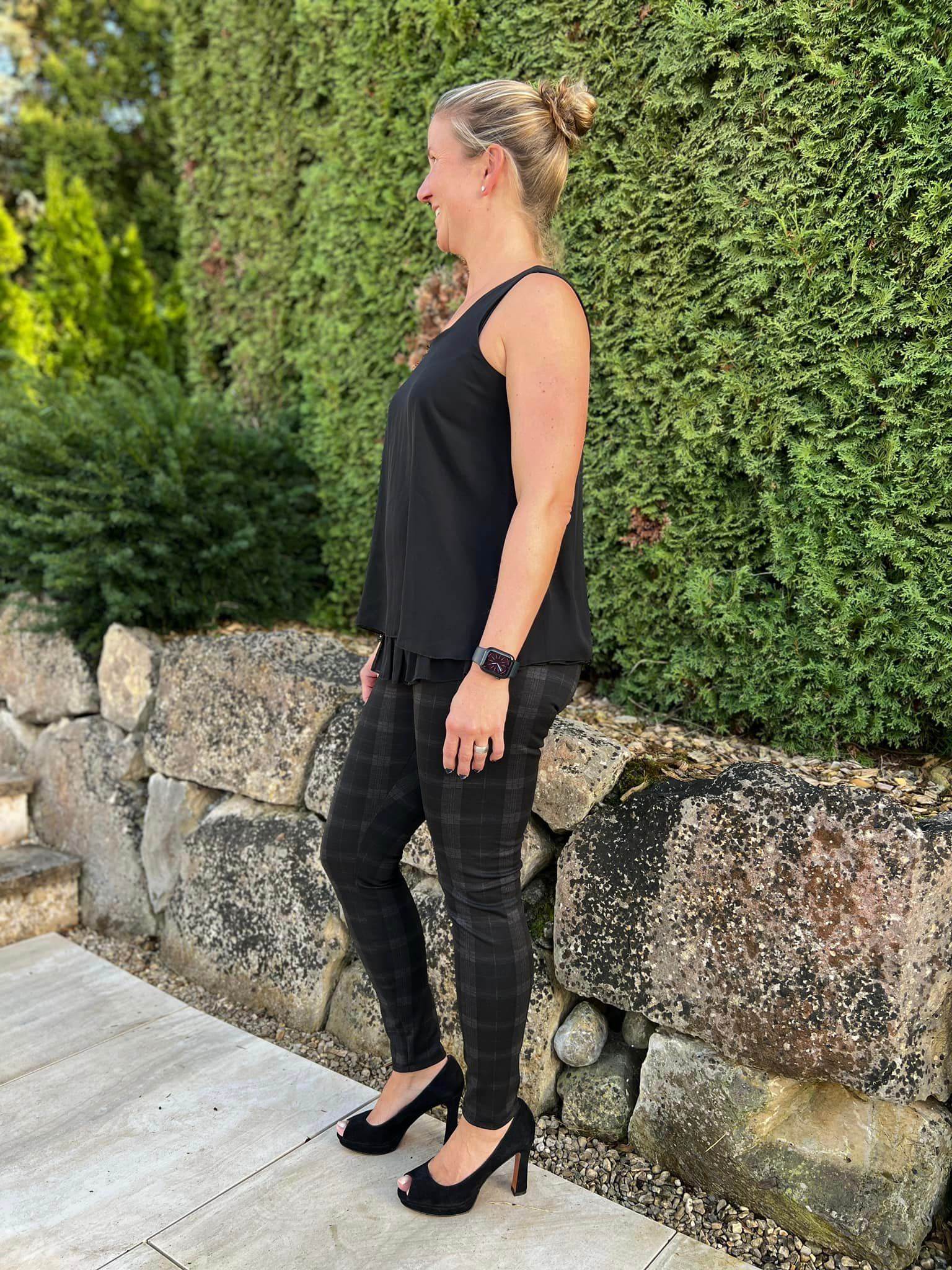 Schnittmuster Top Hyben und Leggins Lykkelig Gr. 32-50 - Sewando