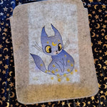 Katze Stickdatei – mystisches Tiermotiv für magische Projekte - Sewando