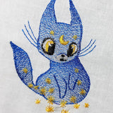 Katze Stickdatei – mystisches Tiermotiv für magische Projekte - Sewando