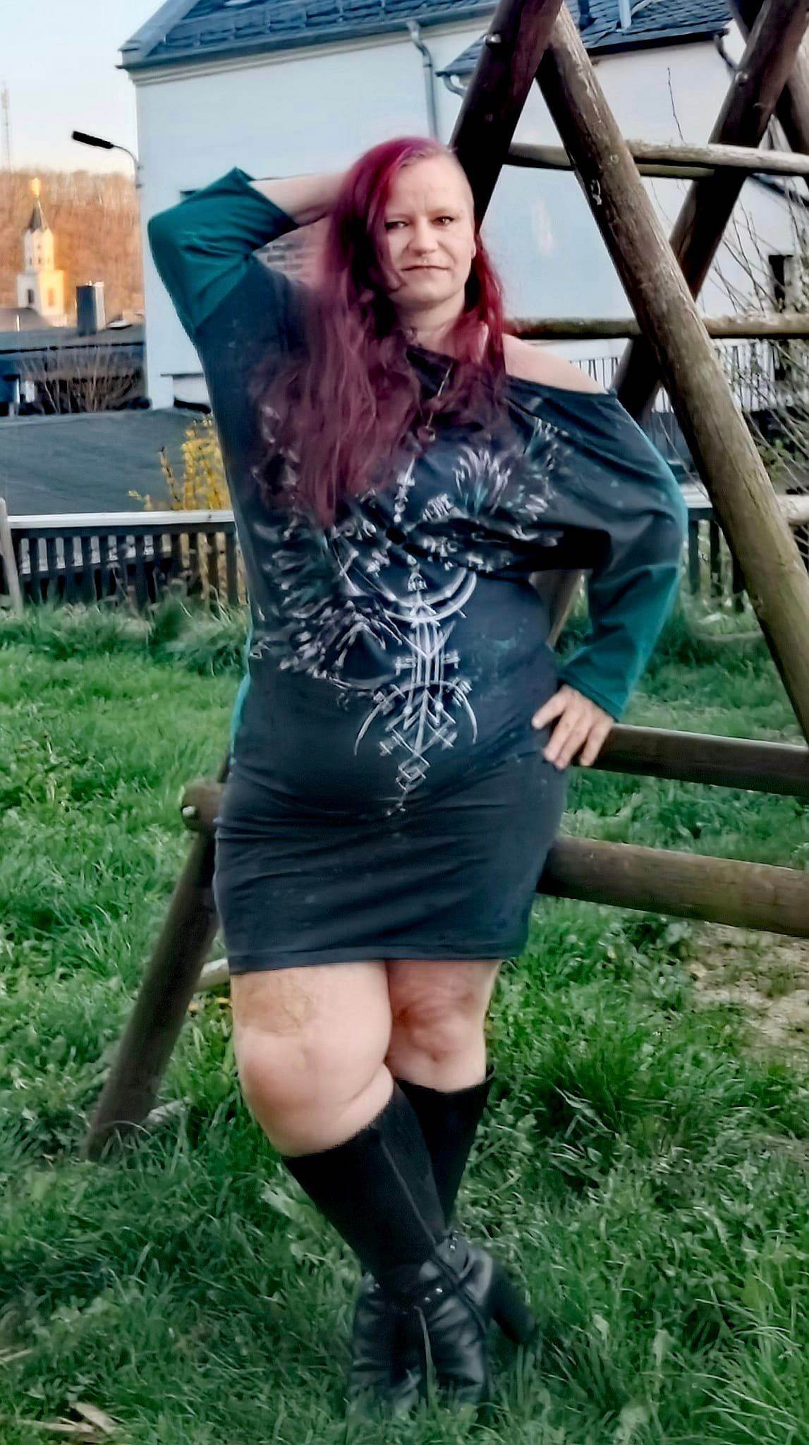 Schnittmuster Lady Crooked Kleid Damen Gr. XS - XXL - Sewando