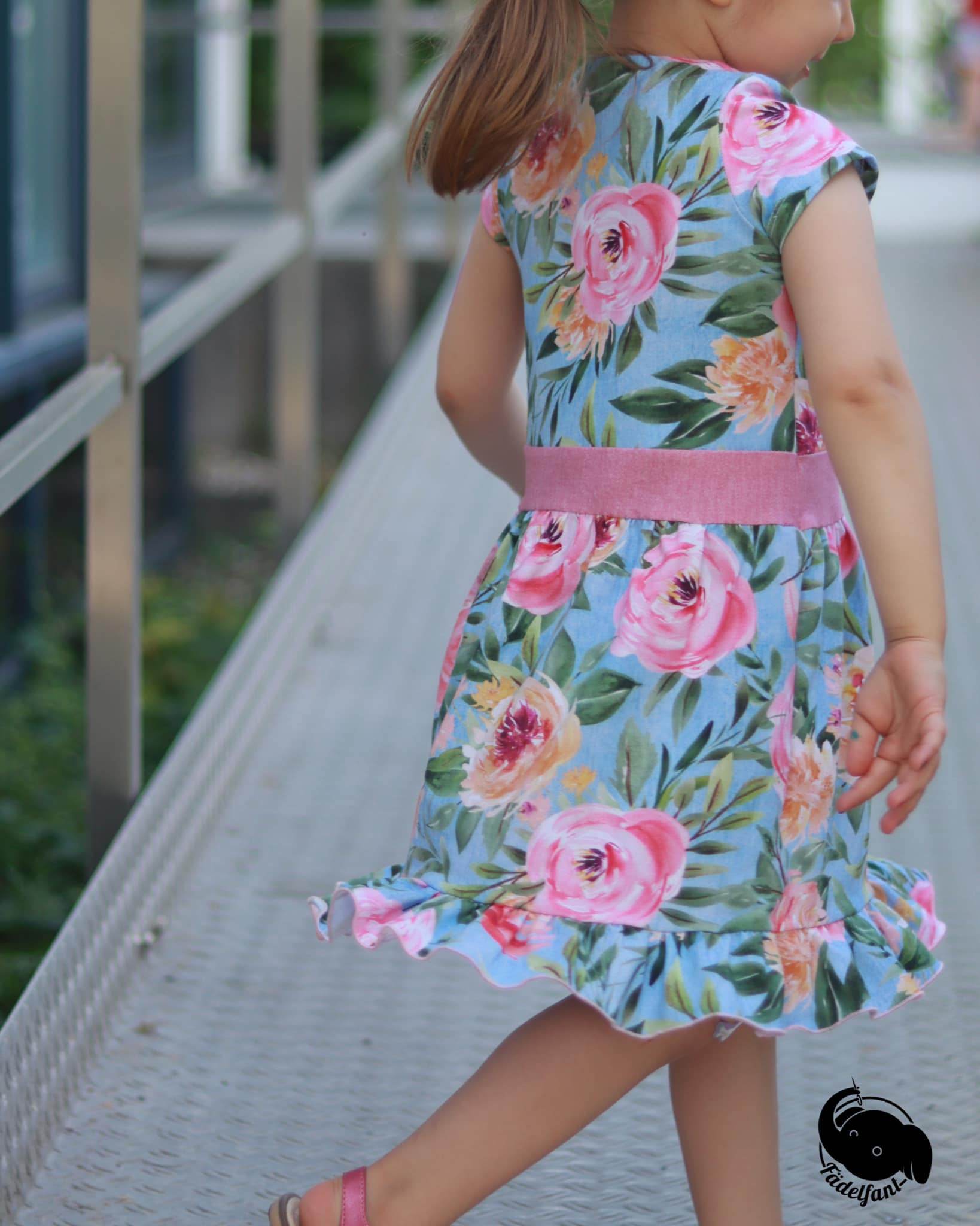 Kleid NOVA Gr. 104 - 164 inkl. A0 - Sewando