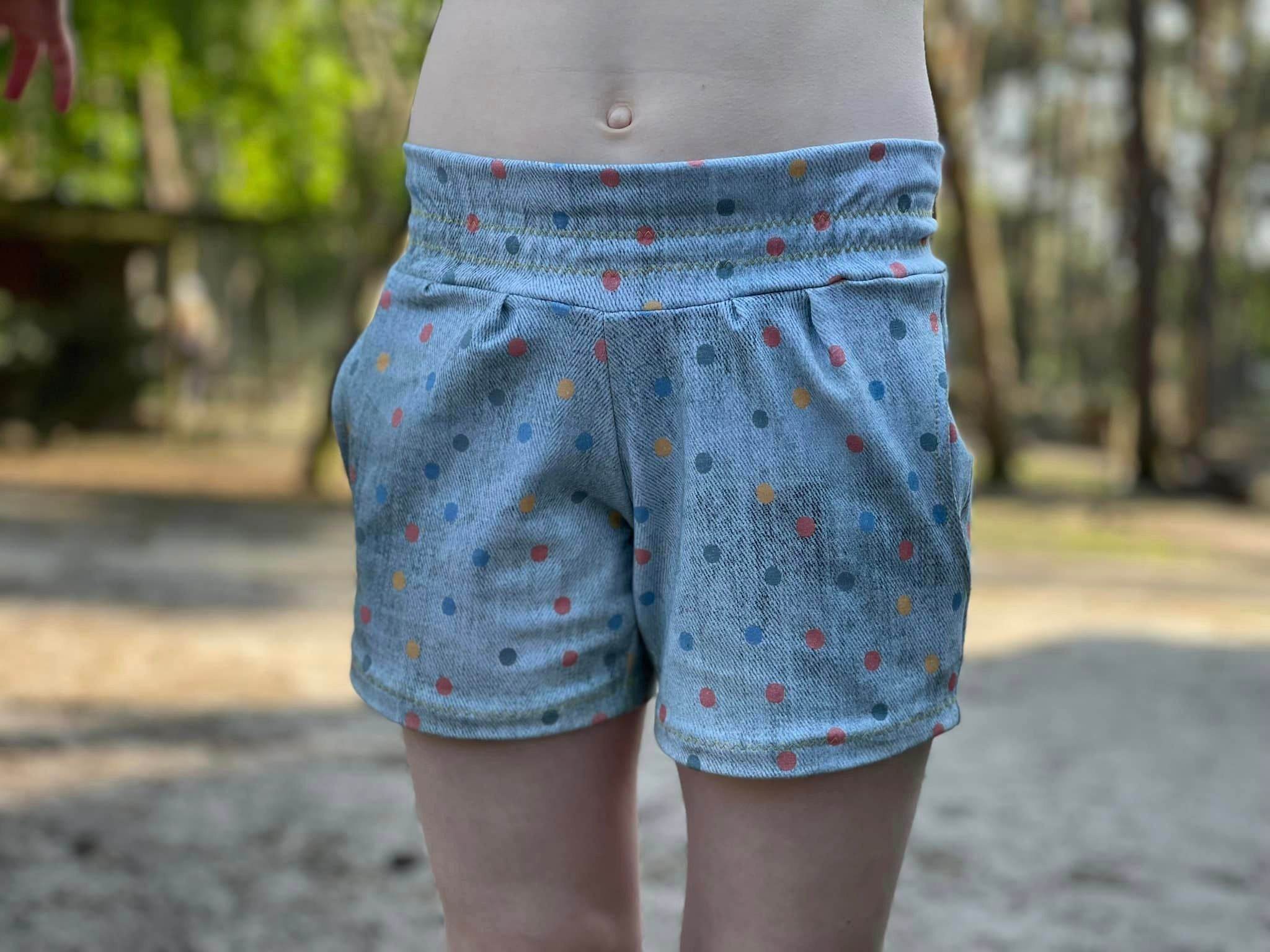Schnittmuster Sommershorts Hose Amora für Mädchen Gr. 122-164 - Sewando