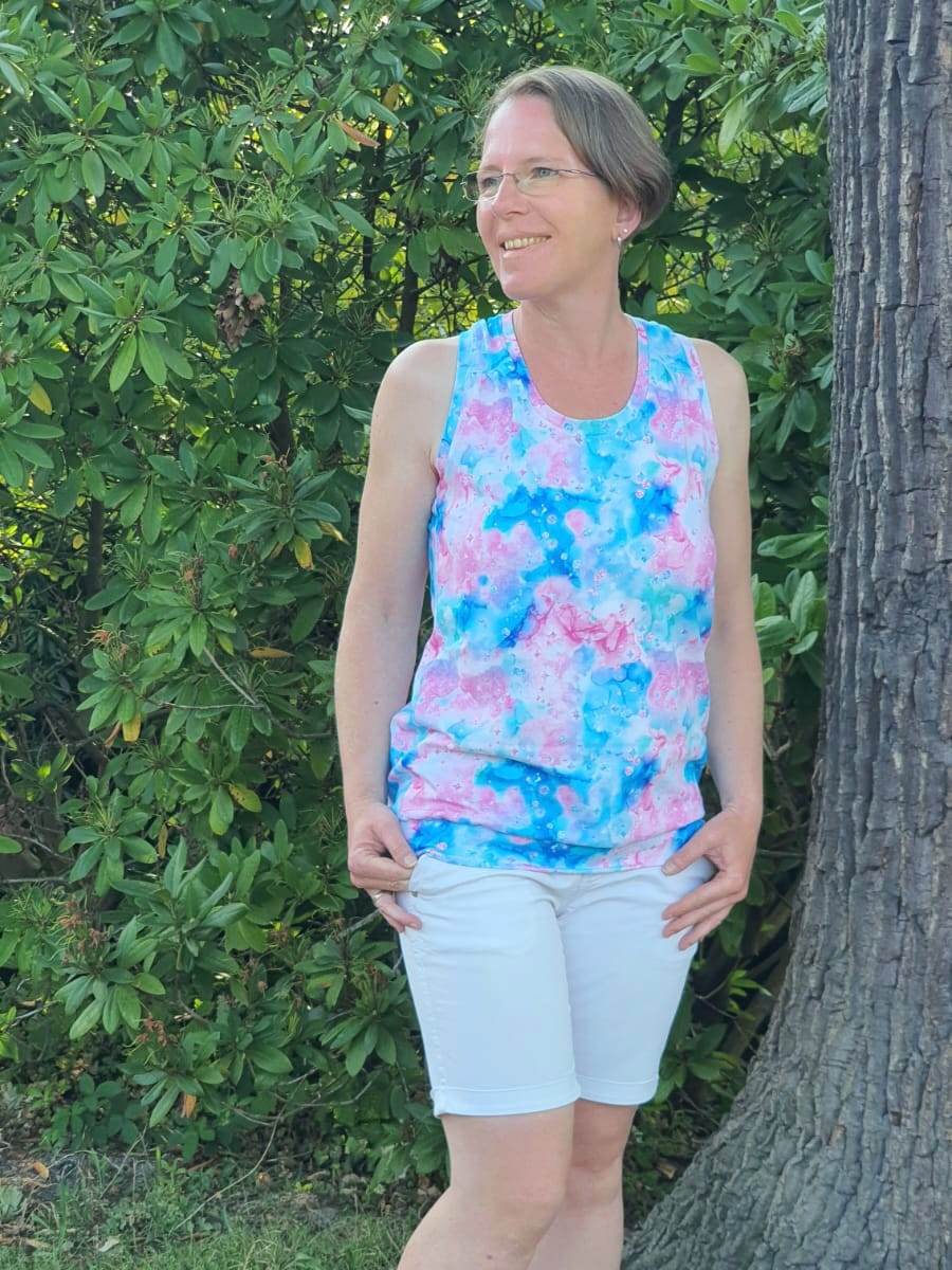 Schnittmuster Racerback Tanktop mit Kellerfalte Kira für Damen Gr. 32-52 - Sewando