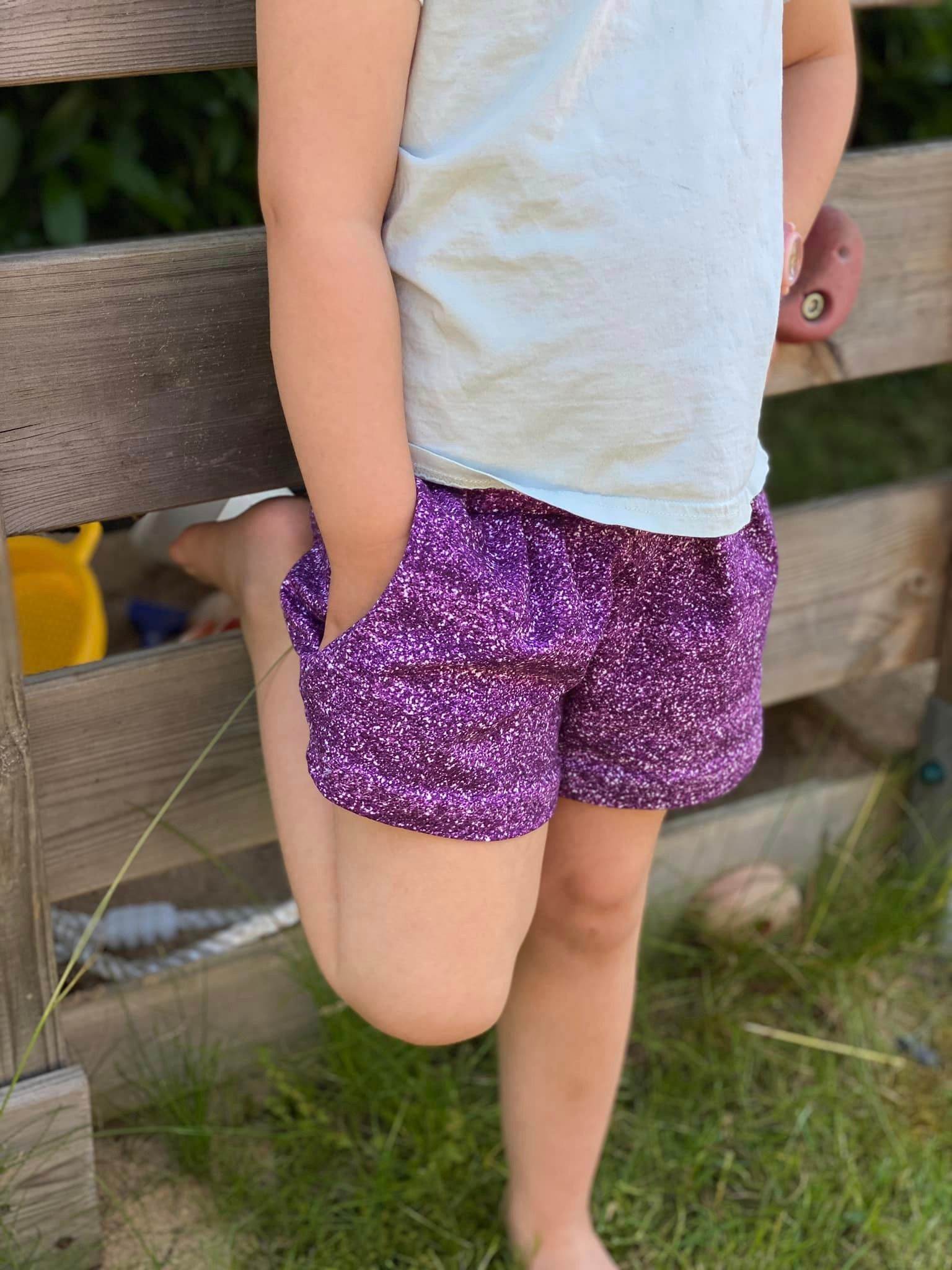 Schnittmuster Sommershorts Hose Amora für Mädchen Gr. 122-164 - Sewando