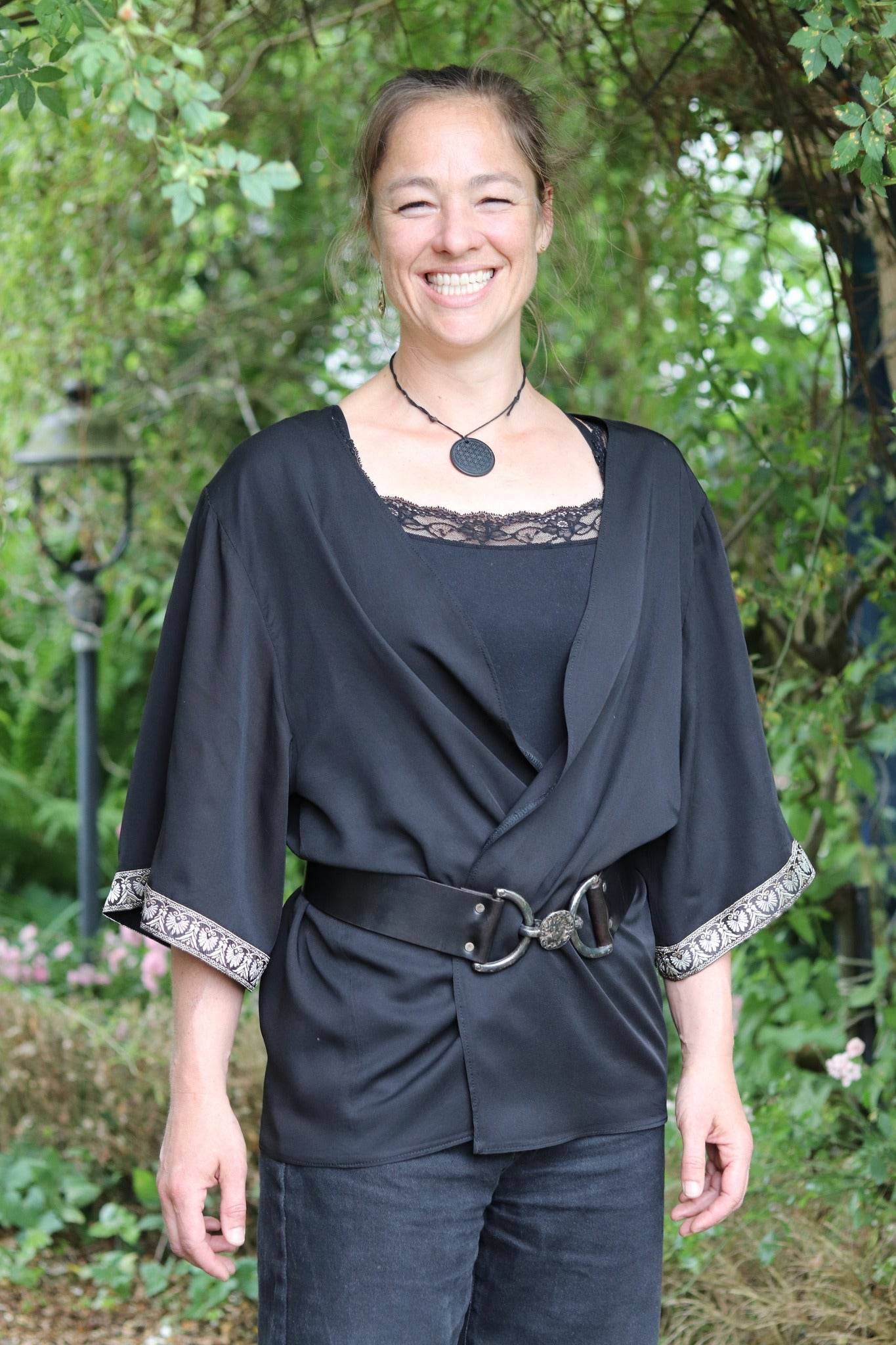JaKimo Schnittmuster und Nähanleitung für Kimono Jacke Gr. 32-54 - Sewando
