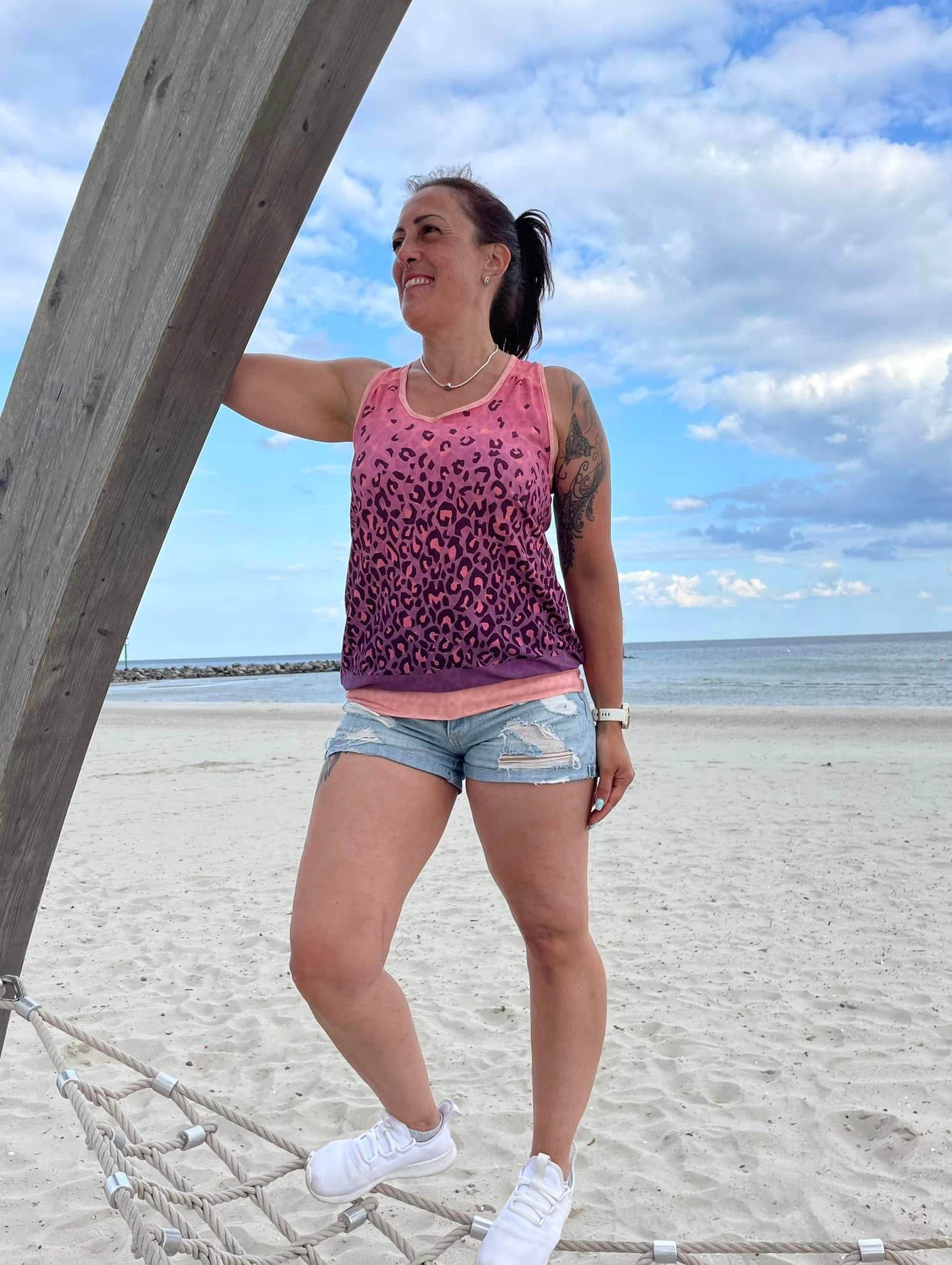 Schnittmuster Racerback Tanktop mit Kellerfalte Kira für Damen Gr. 32-52 - Sewando