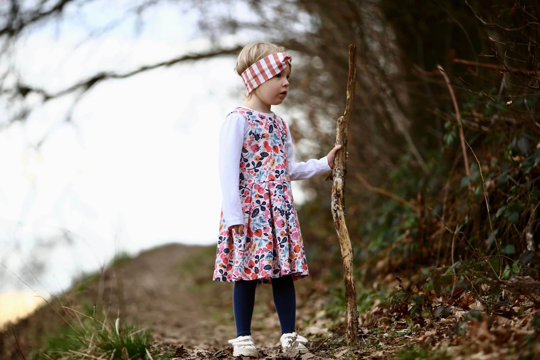 Schnittmuster Faltenzauber für dehnbare Stoffe - Kleid | PDF-Download | Größen 86-152 - Sewando