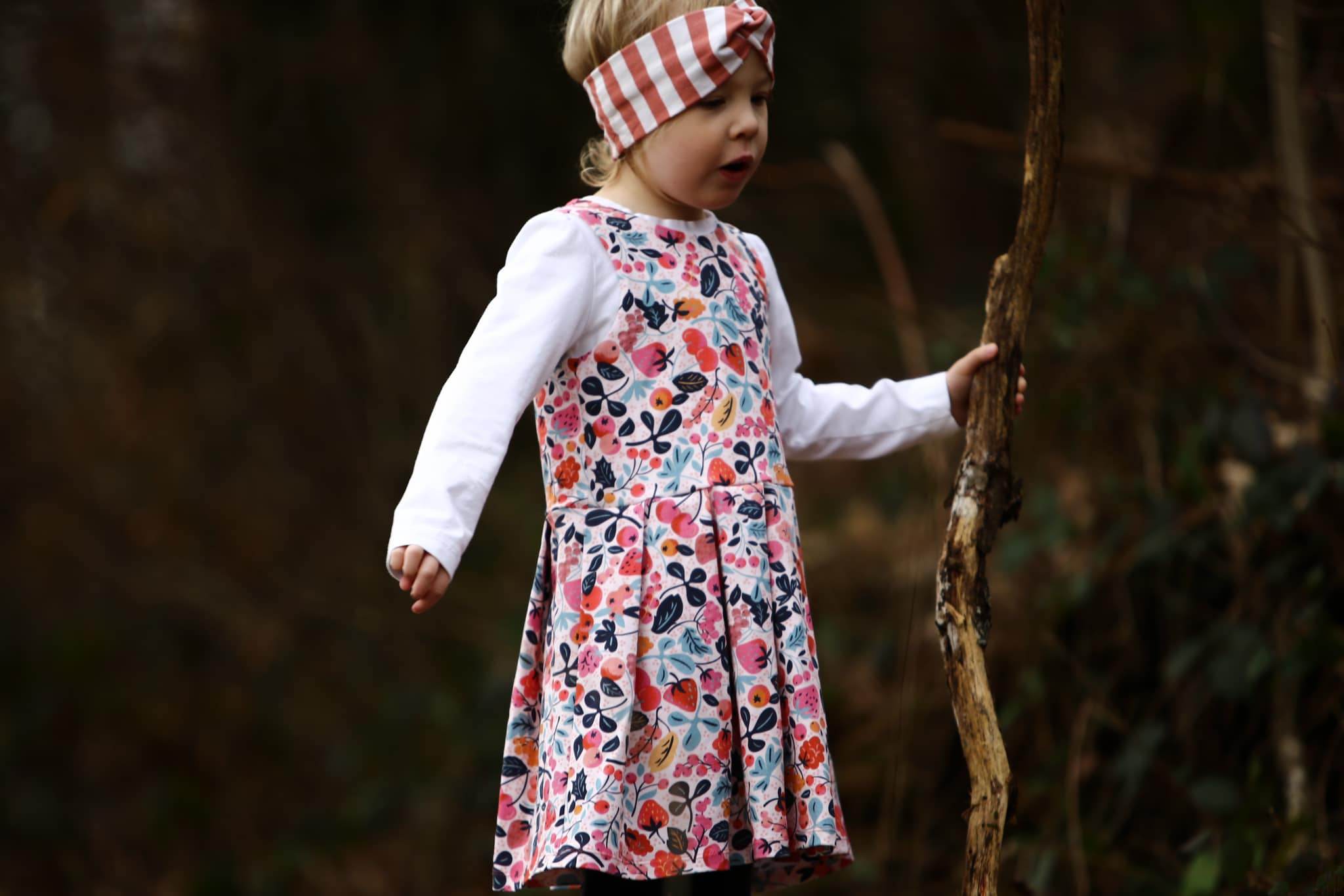 Schnittmuster Faltenzauber für dehnbare Stoffe - Kleid | PDF-Download | Größen 86-152 - Sewando