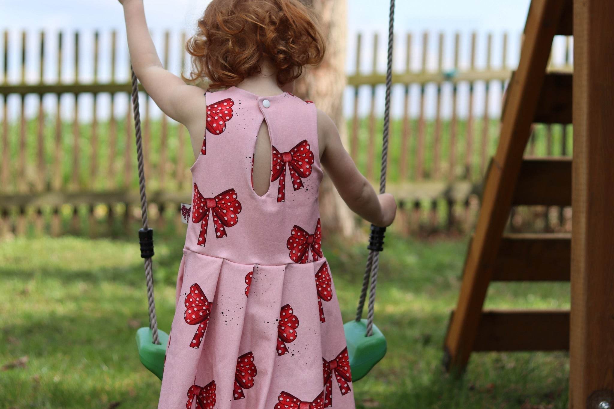 Schnittmuster Faltenzauber für dehnbare Stoffe - Kleid | PDF-Download | Größen 86-152 - Sewando