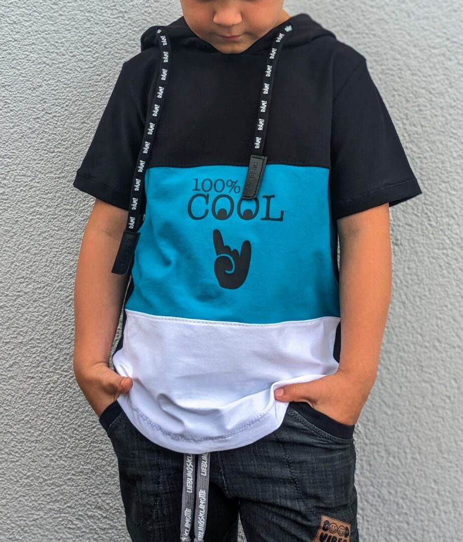 DIN A4 Kids SORGLOS-SYSTEM Basicline Hoodie 105-140cm Kapuzenshirt , BESONDERES PASSFORMSYSTEM - Sewando