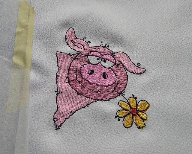Stickdatei - Happy Stitching Schwein - Sewando