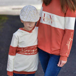 DIN A4 Kids SORGLOS-SYSTEM Basicline Hoodie 105-140cm Kapuzenshirt , BESONDERES PASSFORMSYSTEM - Sewando