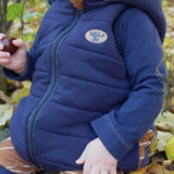 Big Lieblingsweste mit Kapuze und Loop, abnehmbarer Kapuze für 105cm-140cm Körpergröße - Sewando