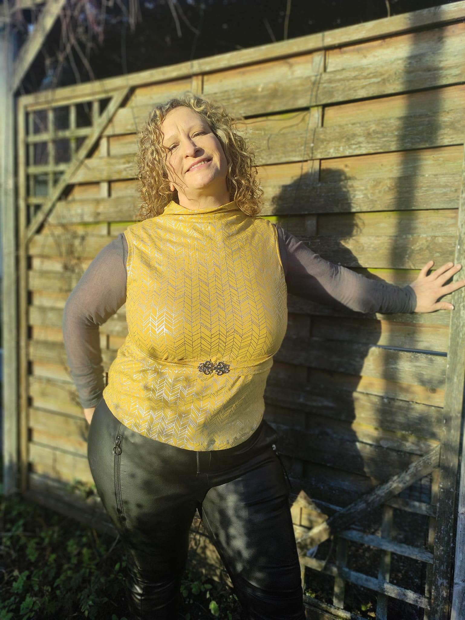 Schnittmuster Just Roll, Damenshirt , XS -XXL - Sewando