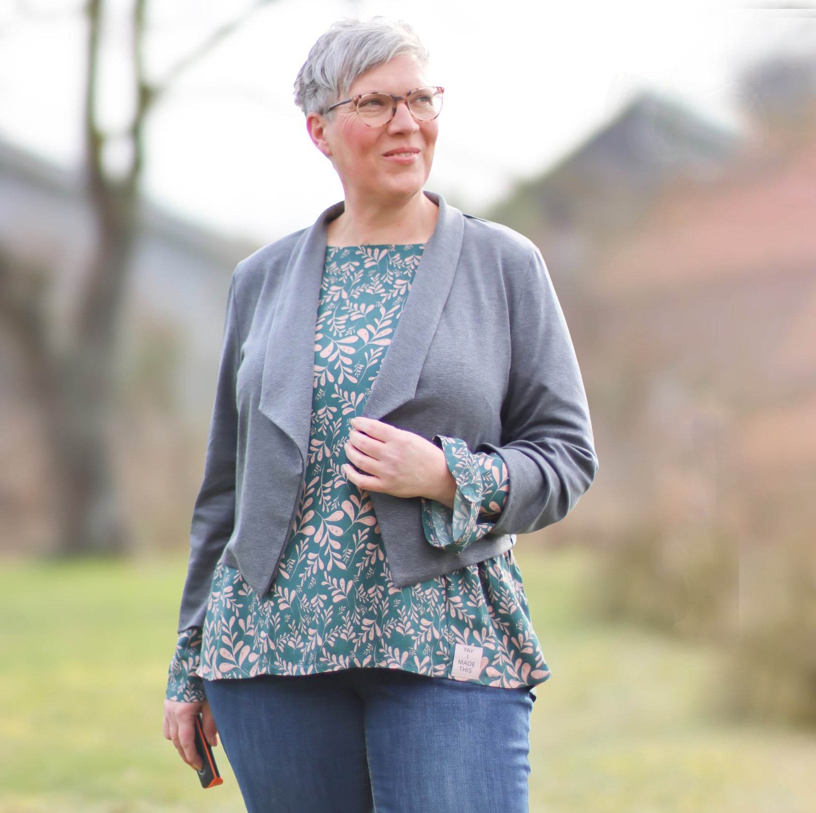 Schnittmuster kurzer Jersey Blazer LILIA (34-58) - Sewando