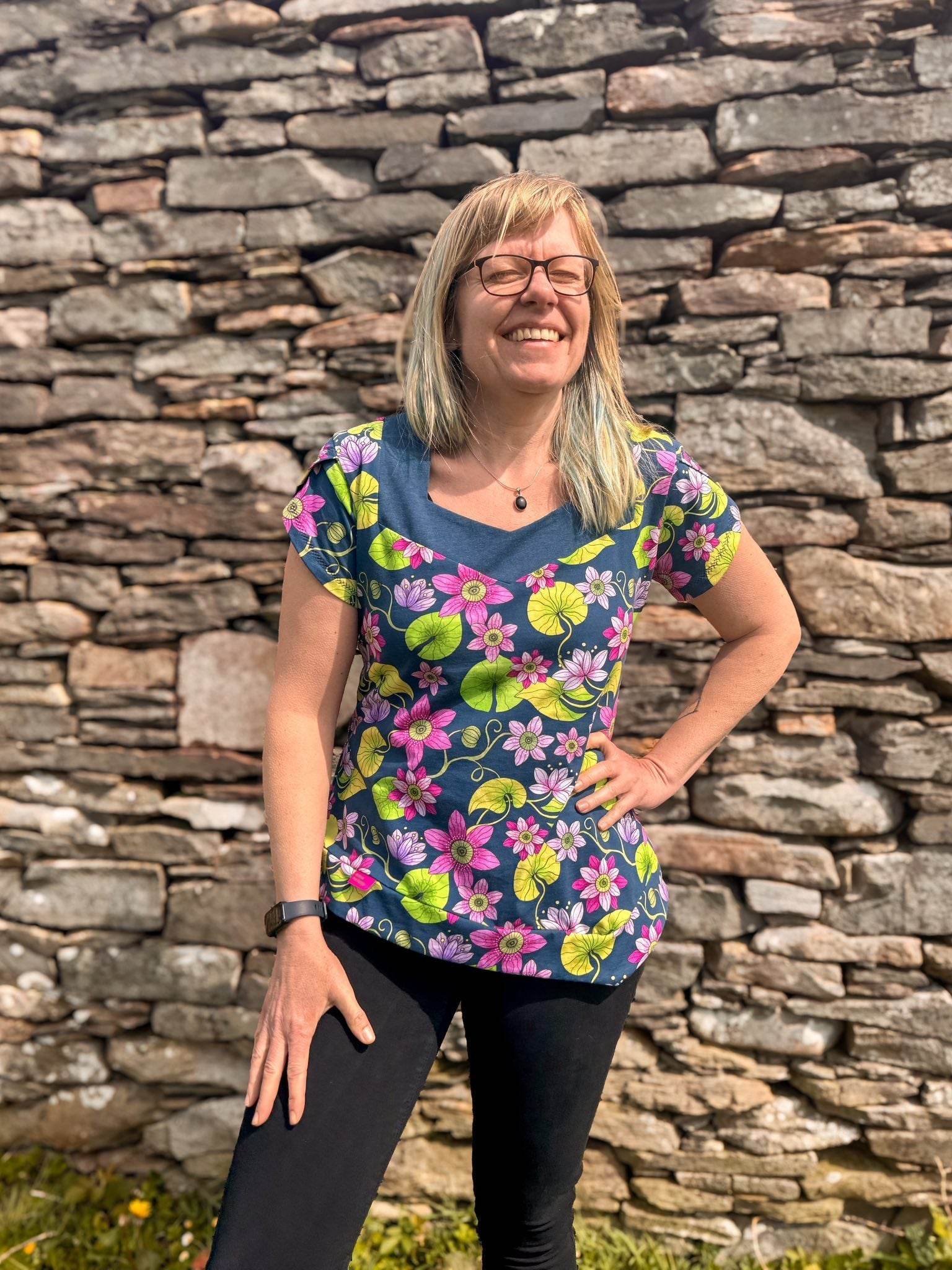 Kombi-Set: Malina – Schnittmuster für Mädchen & Damen mit Ärmel-Add-on für kreative Nähprojekte - Sewando