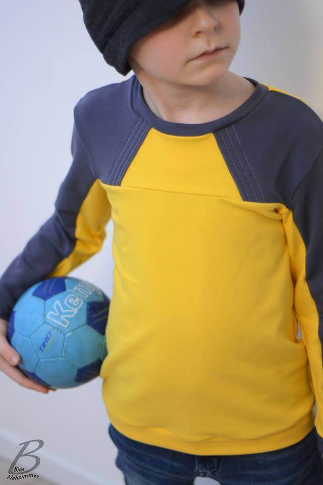 Big Sweatie mit coolen Teilungen und Taschen für 105cm-140cm Körpergröße - Sewando