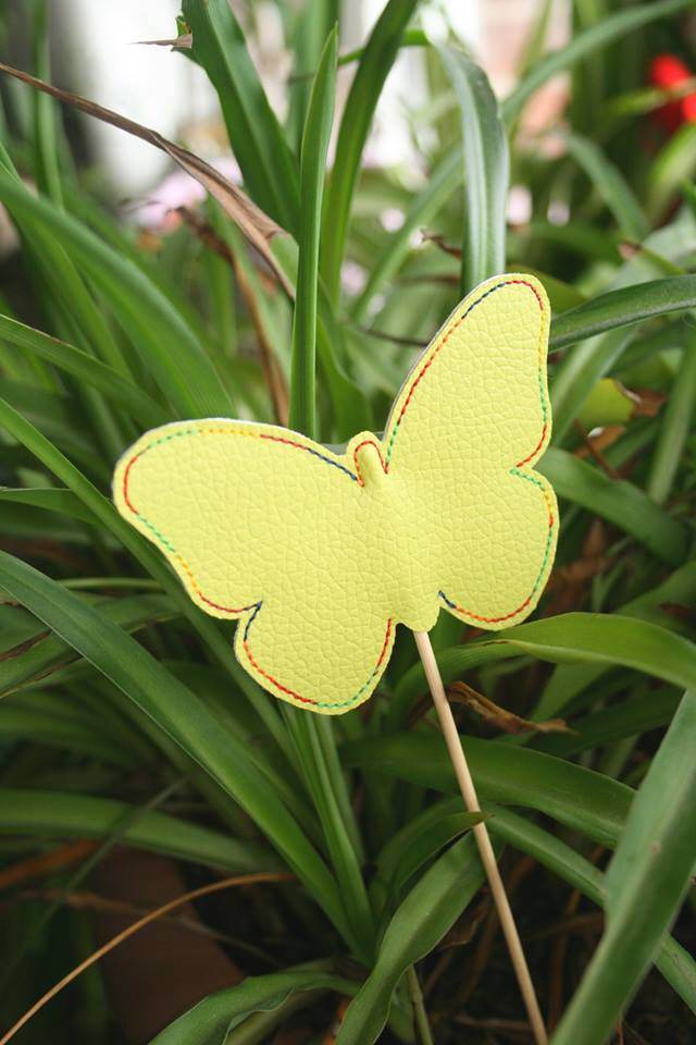Stickdatei - ITH Blumenstecker / Stabfiguren Hase, Schmetterling und Vogel - Sewando