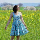 Kleid Laura Trägerkleid mit Tellerrock nähen Gr. 32-48 - Sewando