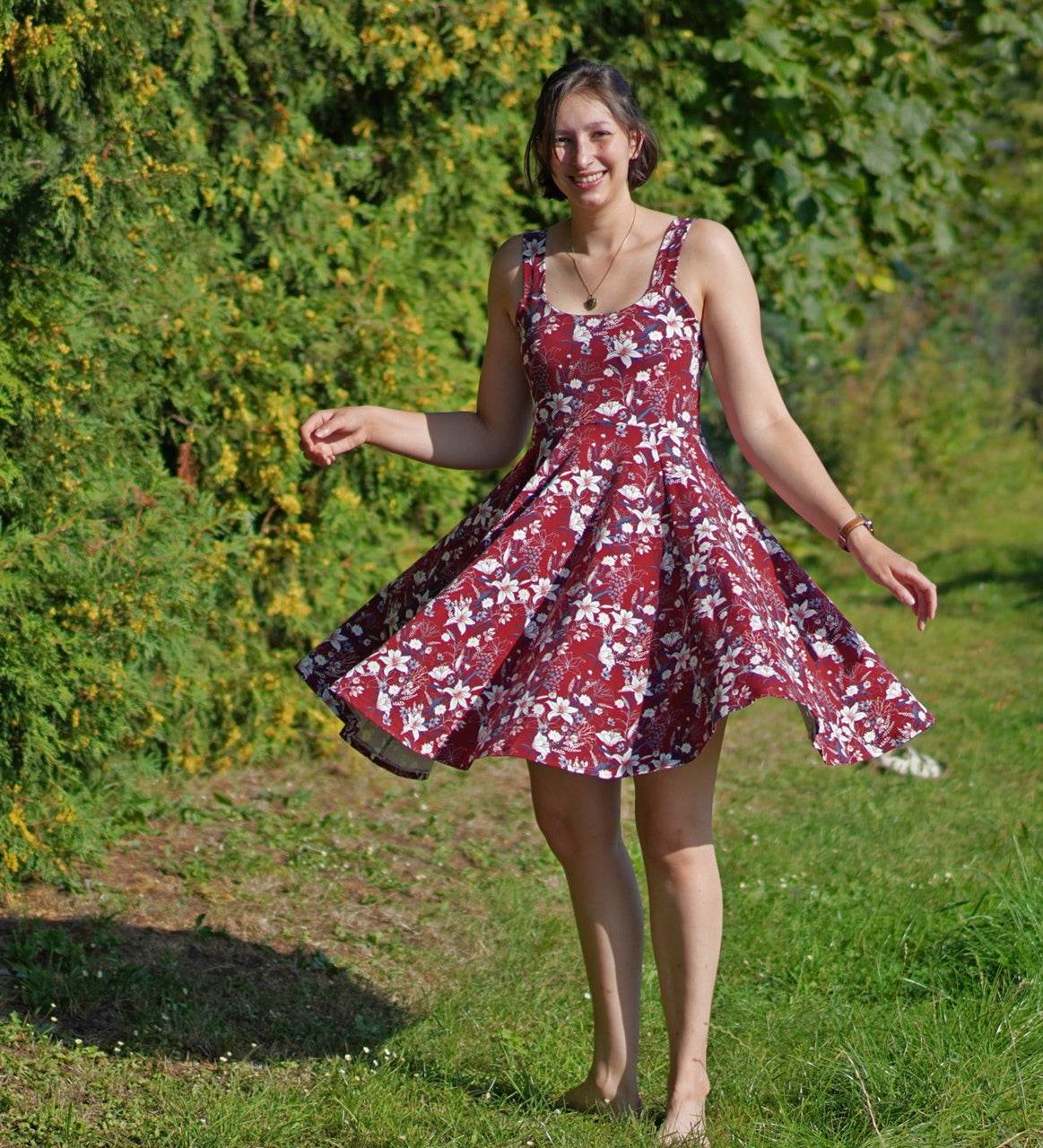 Kleid Laura Trägerkleid mit Tellerrock nähen Gr. 32-48 - Sewando