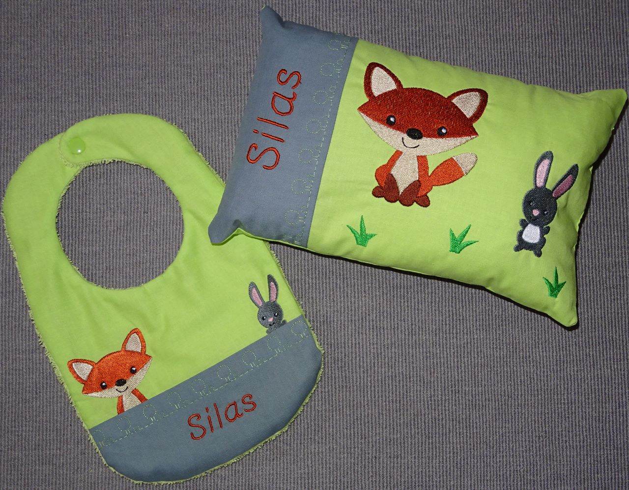 Stickdatei - Fuchs mit Hase Kissen und Laetzchen SET ITH - Sewando