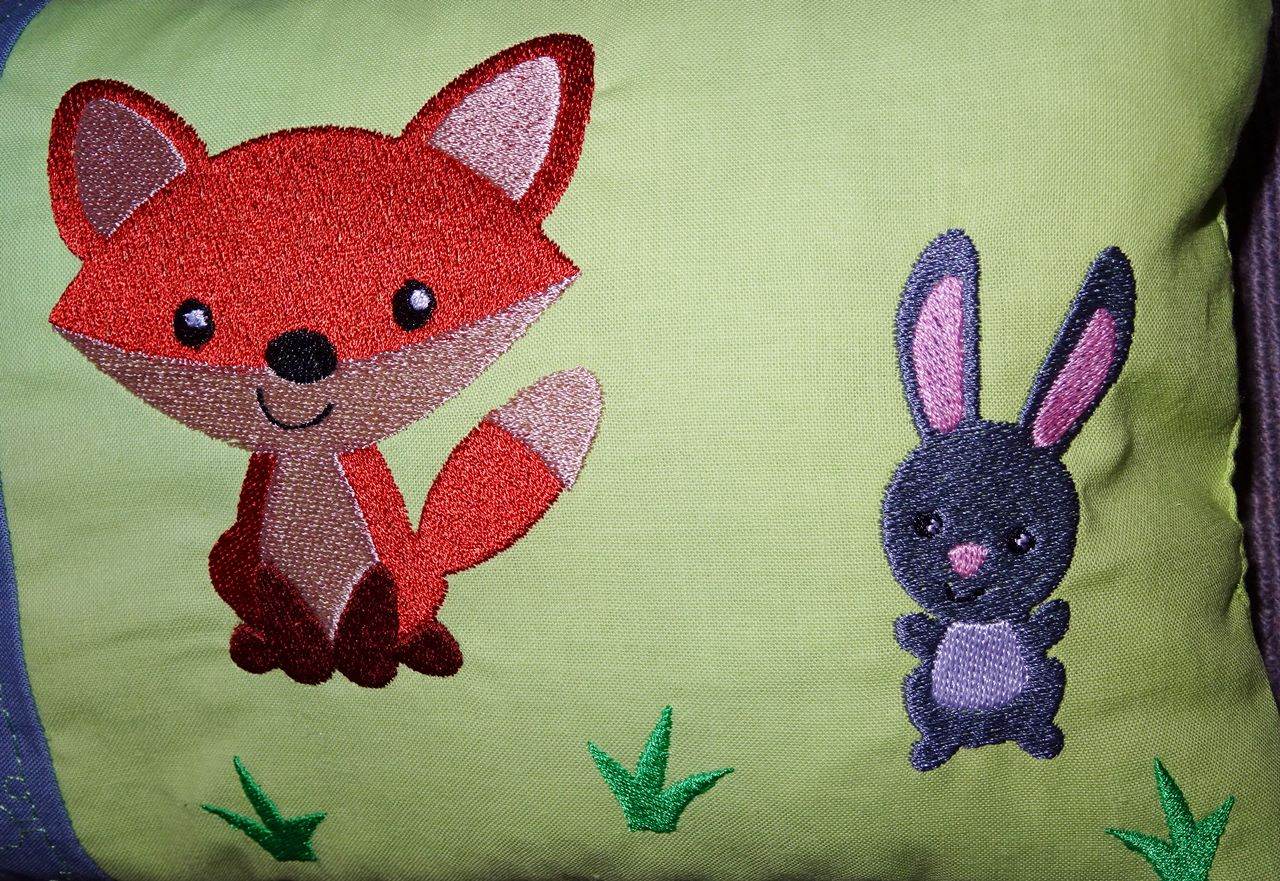 Stickdatei - Fuchs mit Hase Kissen und Laetzchen SET ITH - Sewando