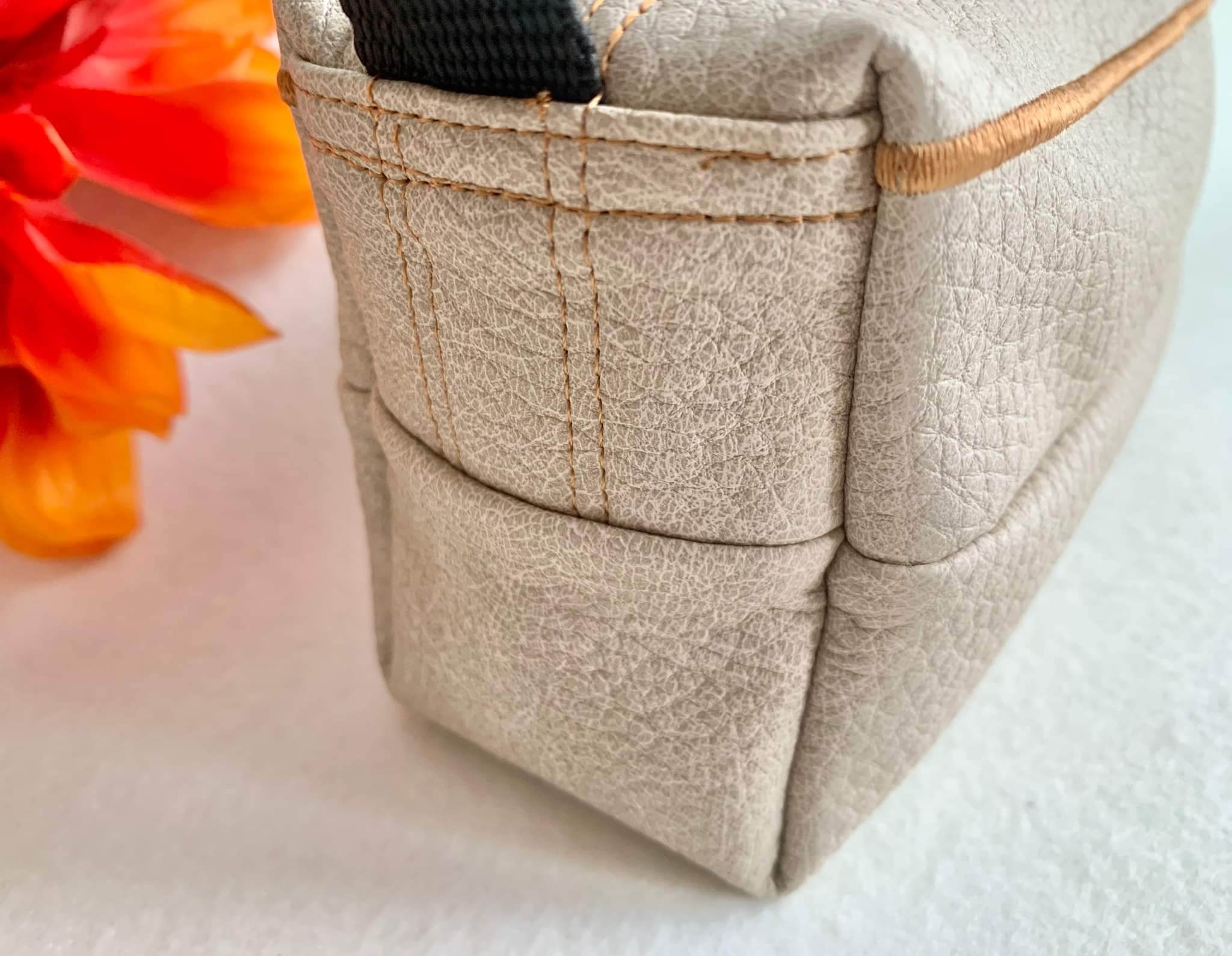 KultiBag Tasche ITH Stickdatei Kulturtasche Komplett in einem Rahmen ab 10x10 in 7 Größen - Sewando