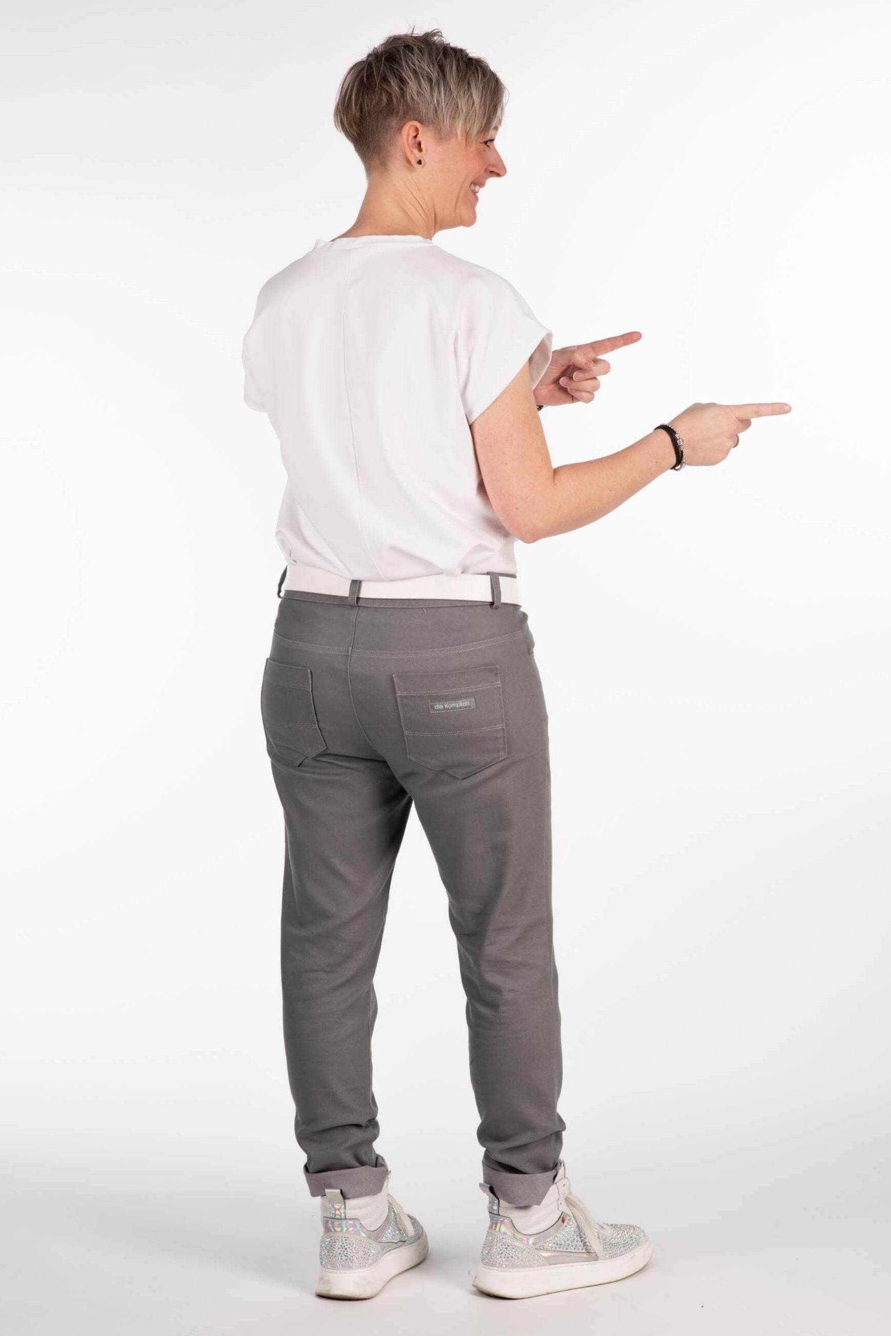 Jeanshose mit Passe in S-XL - Sewando