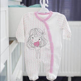 Mädchen mit Herz Stickdatei – einfach zum Verlieben für deine Stickmaschine - Sewando