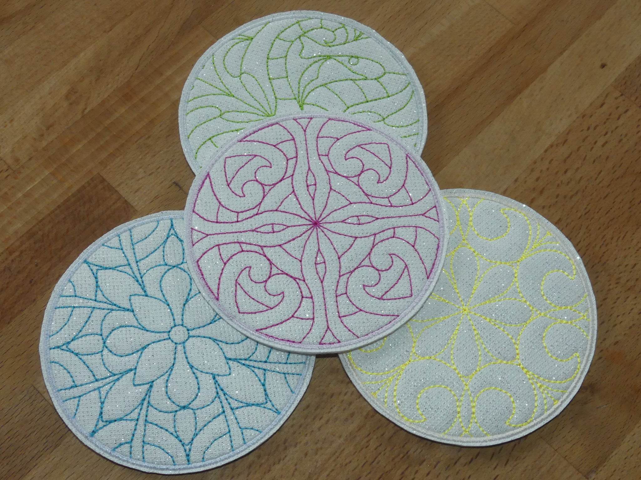 Stickdatei - Untersetzer - Florale MUSTER - Sewando