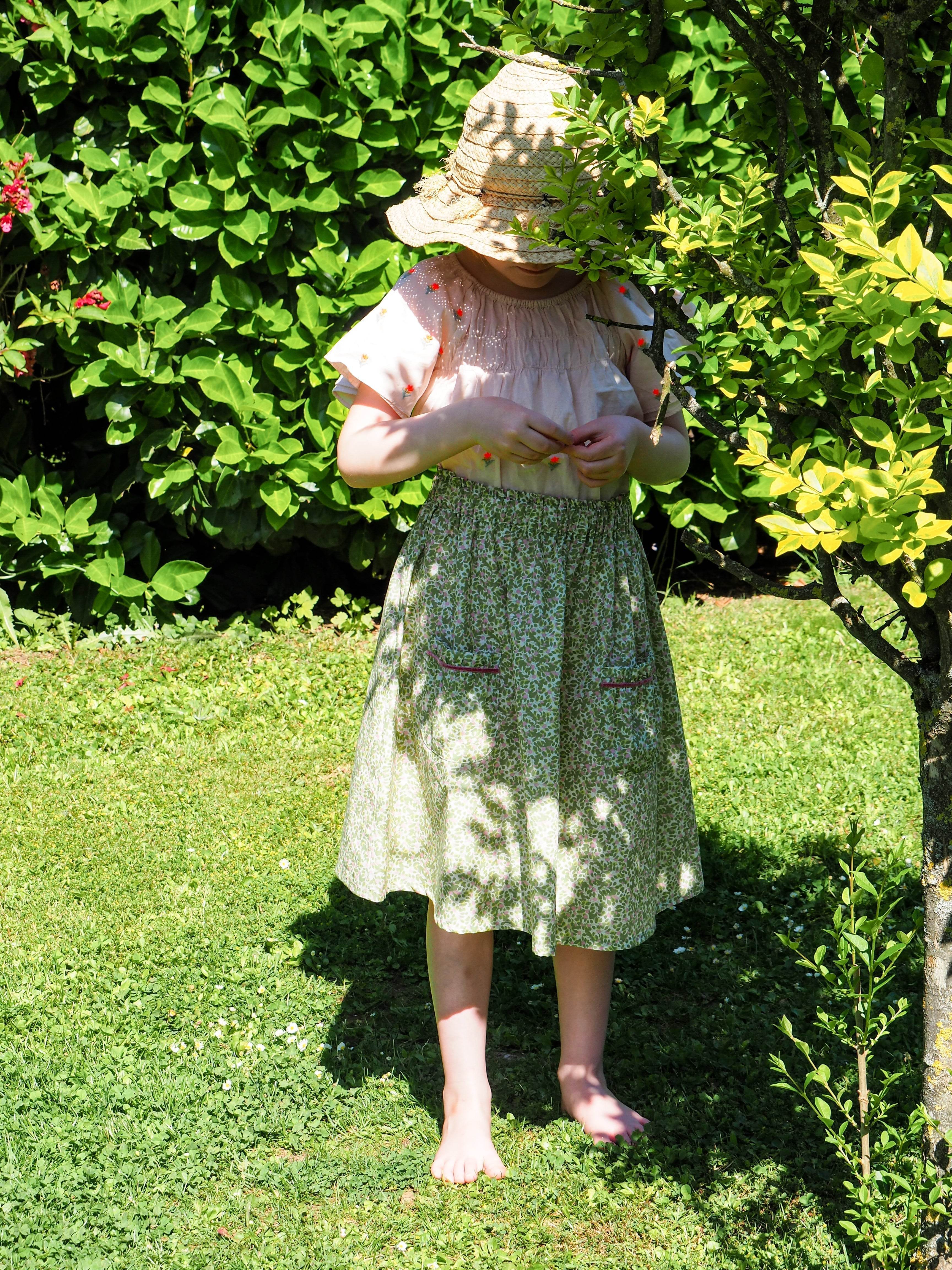 Kids Ava Skirt Ladies sizes 34 - 52 and Kids sizes 74/80 - 158/164 sewing pattern and instructions - Sewando