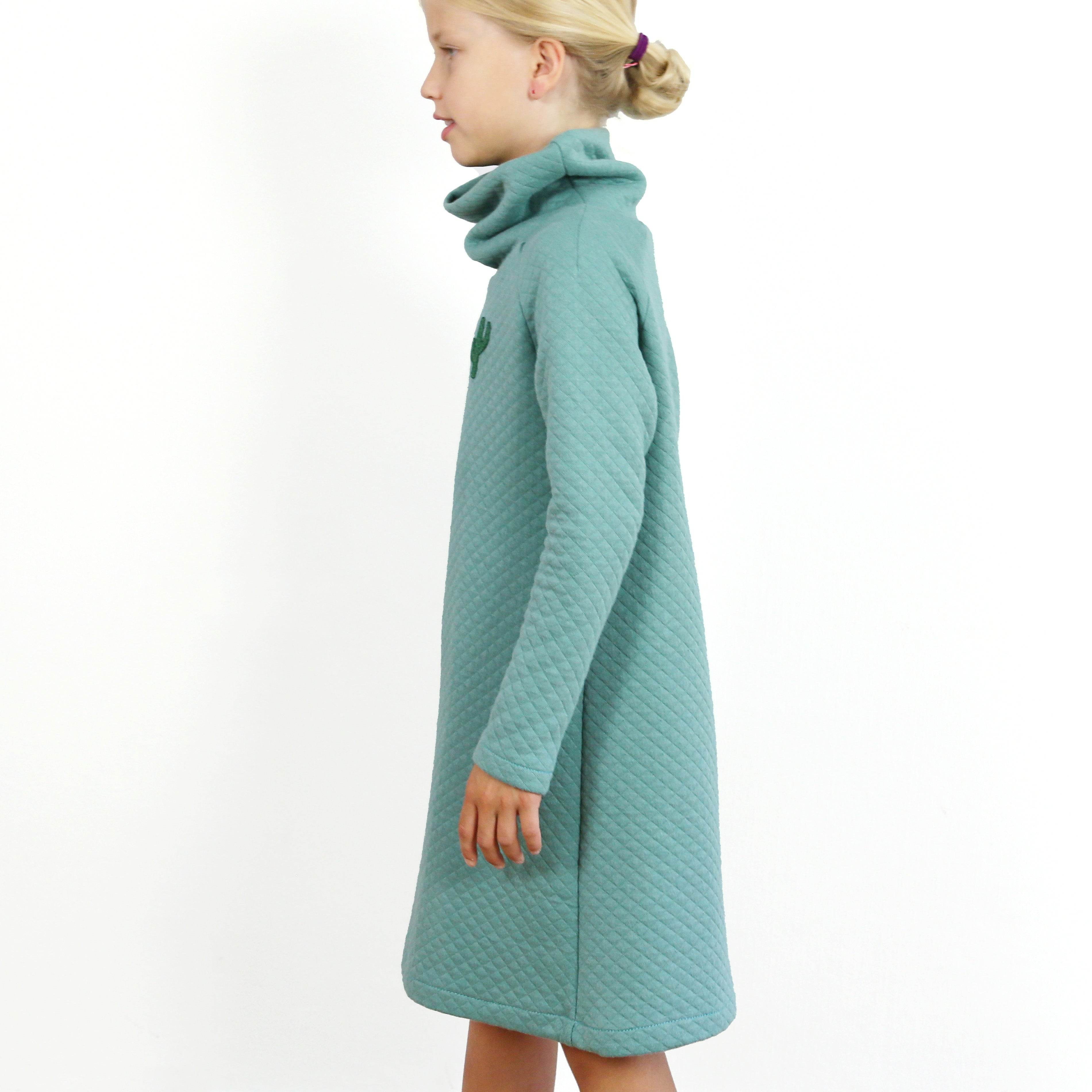 Rollkragenkleid POLLY | Schnittmuster Gr. 98-152 - Sewando