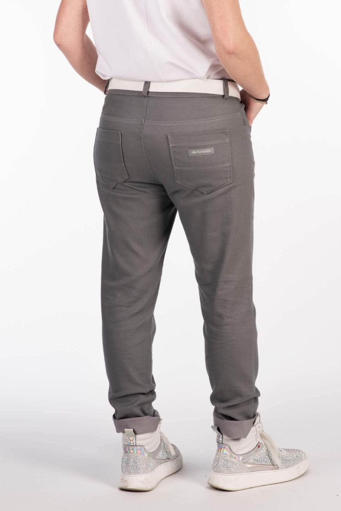 Jeanshose mit Passe in S-XL - Sewando