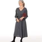 Kleid mit V-Ausschnitt FRAU IVA | Schnittmuster Gr. XS-XXL : - Sewando