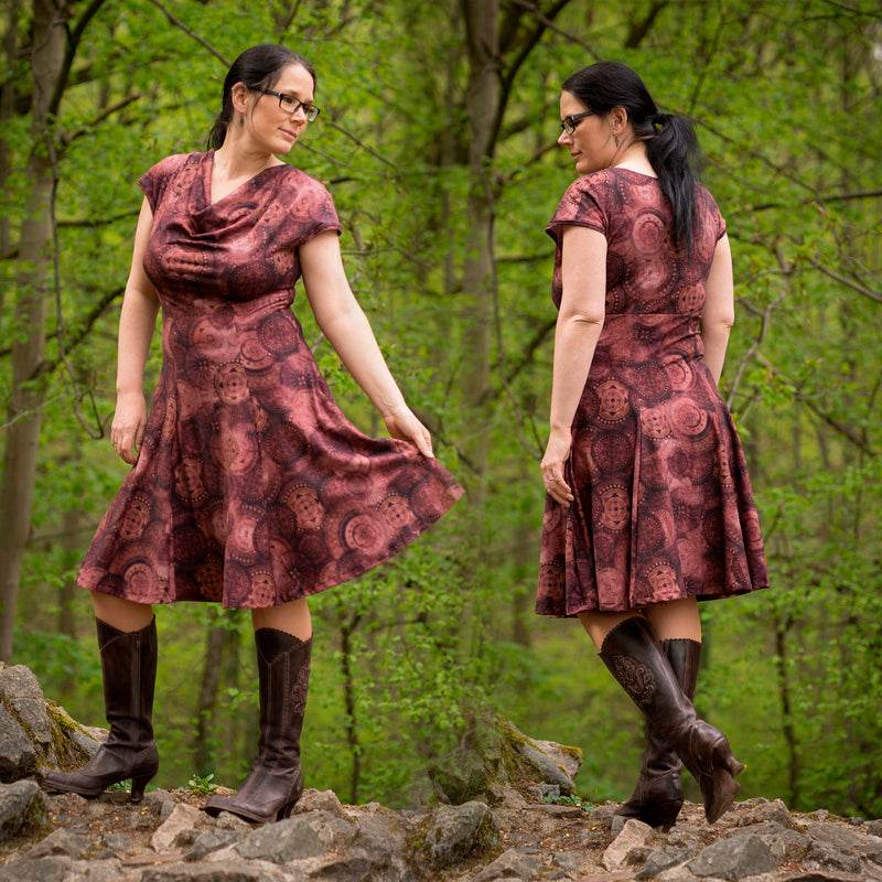 Niela's Wasserfall - Schnittmuster Shirt, Tunika, Kleid in den Größen 32-54 : - Sewando