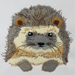 Igel Stickdatei – niedliches Herbstmotiv für Kleidung, Kissen & Geschenke - Sewando