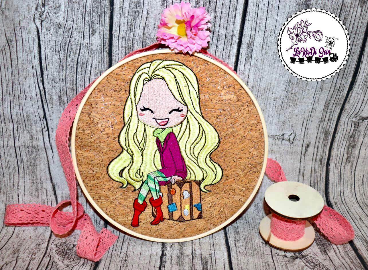 Mädchen Stickdatei – bereit für das nächste Abenteuer mit deiner Stickmaschine - Sewando